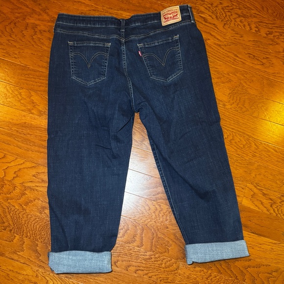 Levi's | Women’s Plus Size Dark Wash Boyfriend Crop Jeans Size 20W - Picture 2 of 10